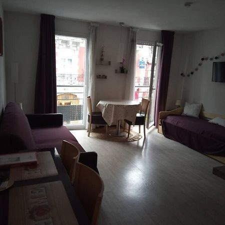 Agreable Studio Familial A Lourdes, Proche Gare Ngoại thất bức ảnh