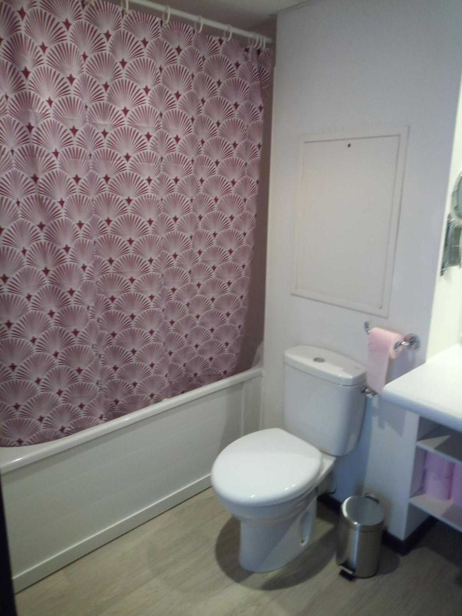 Agreable Studio Familial A Lourdes, Proche Gare Ngoại thất bức ảnh