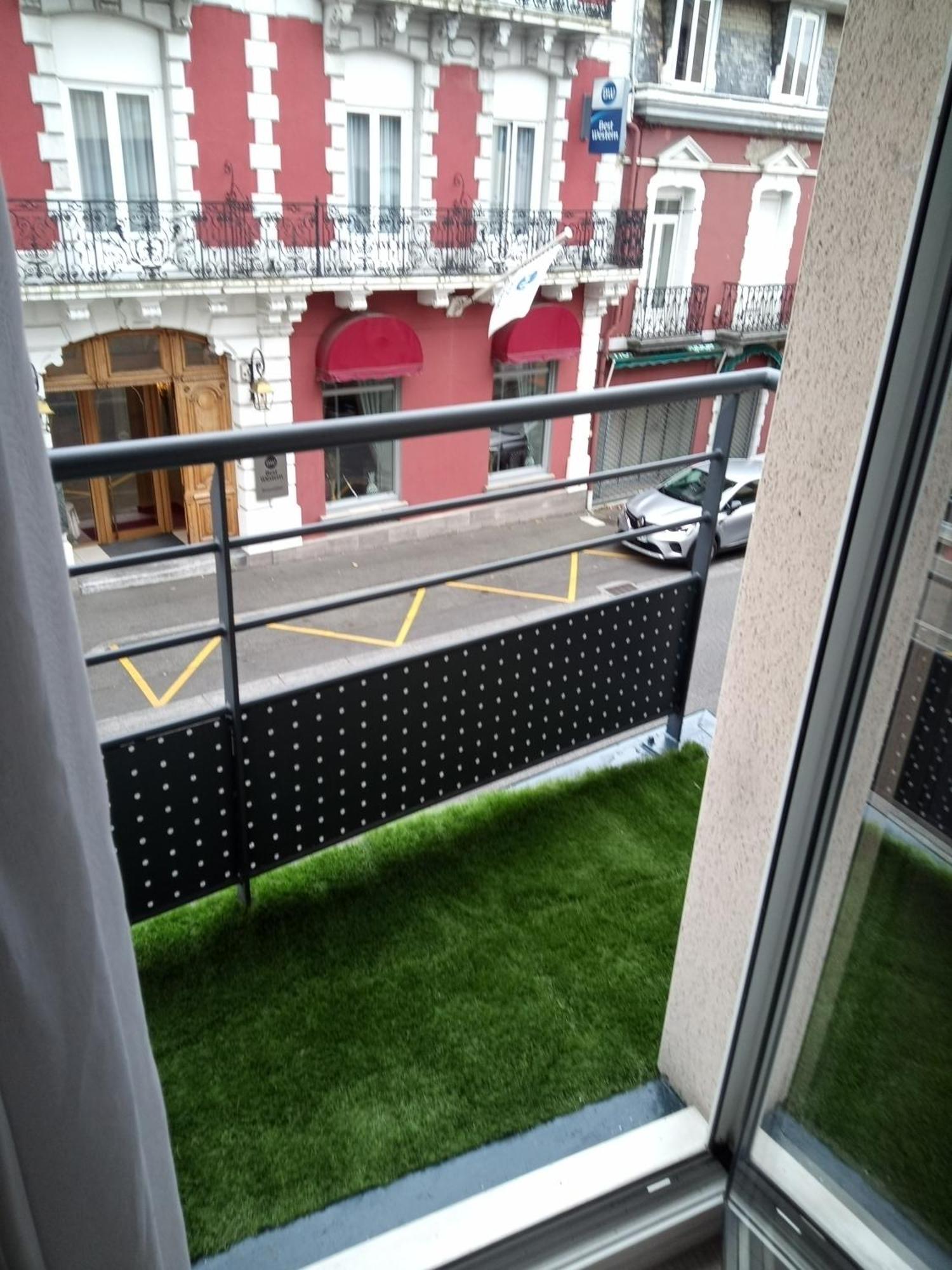 Agreable Studio Familial A Lourdes, Proche Gare Ngoại thất bức ảnh