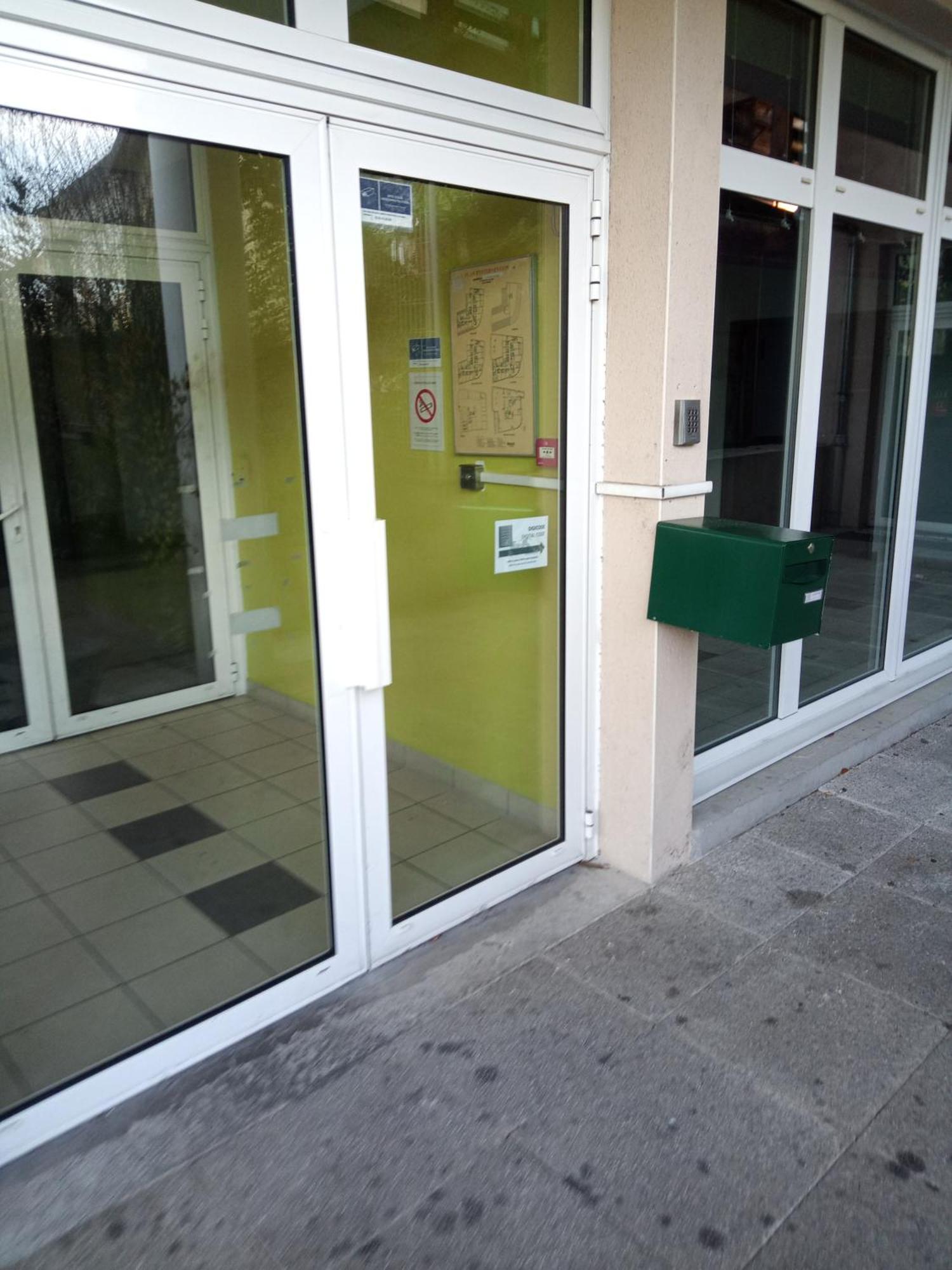 Agreable Studio Familial A Lourdes, Proche Gare Ngoại thất bức ảnh